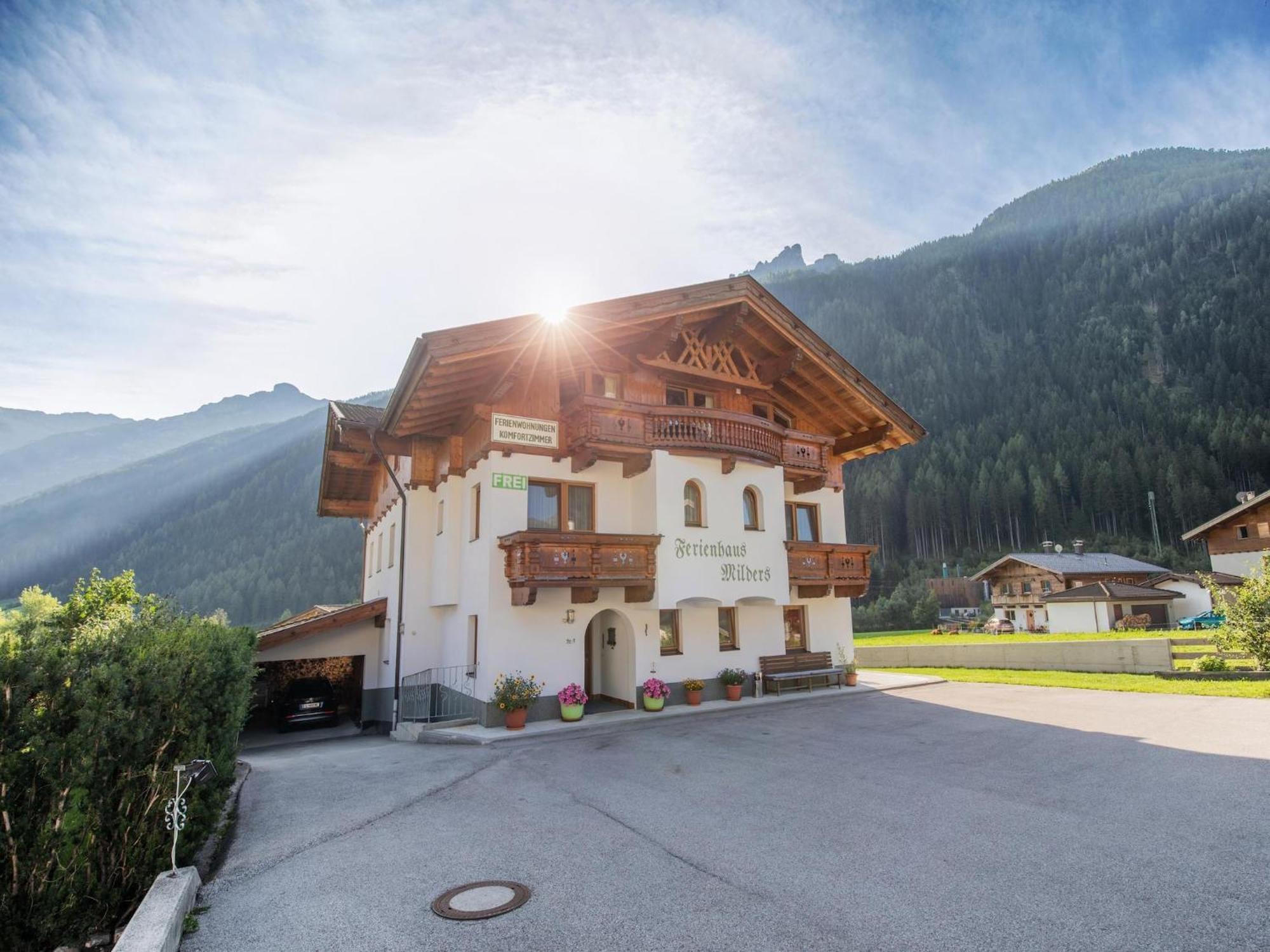Flat With Sep Entrance On Ground Floor In Neustift Apartman Neustift im Stubaital Kültér fotó